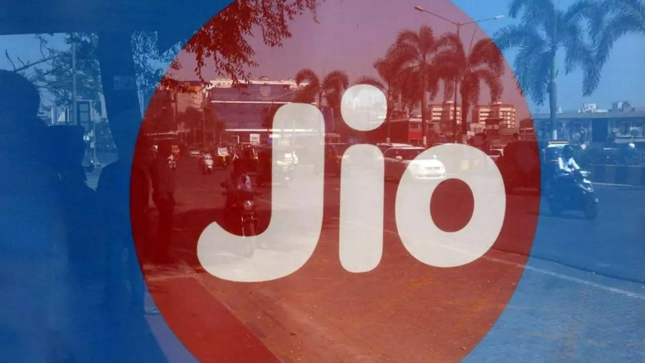 Fake Reliance Jio Tower malicious app capable of stealing financial data, PII